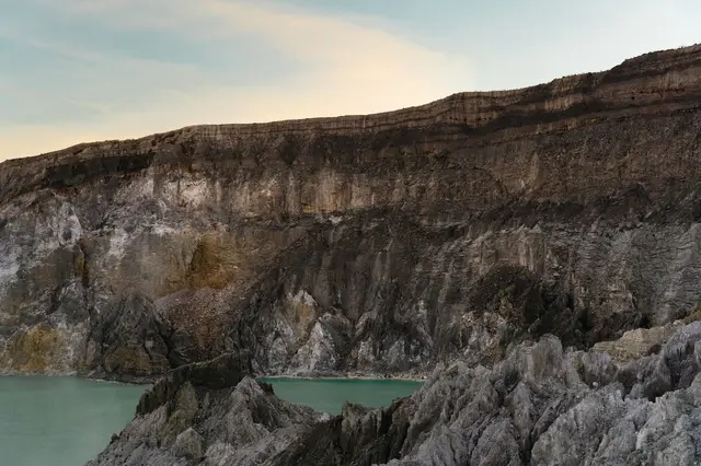 伊真火山